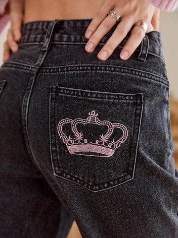 ROMWE Sweetness Crown Embroidery Jeans