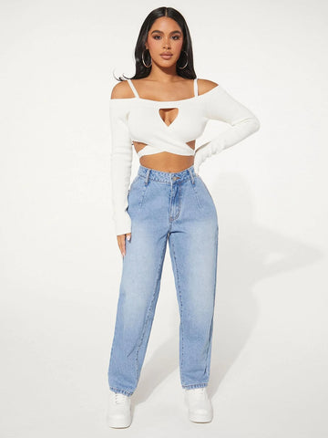 SXY Patch Detail Mom Fit Jeans