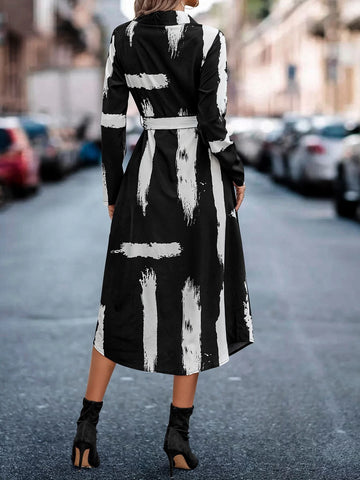 Graphic Print Belted Shirt Dress