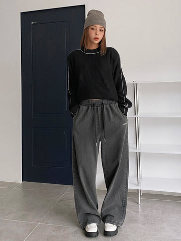 DAZY Letter Patch Embroidery Drawstring Waist Wide Leg Jeans