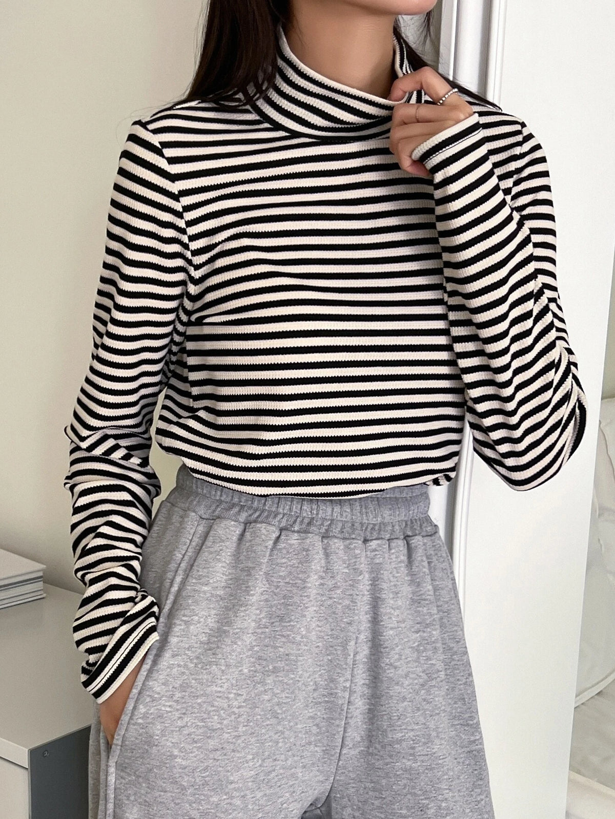 DAZY Striped High Neck Tee