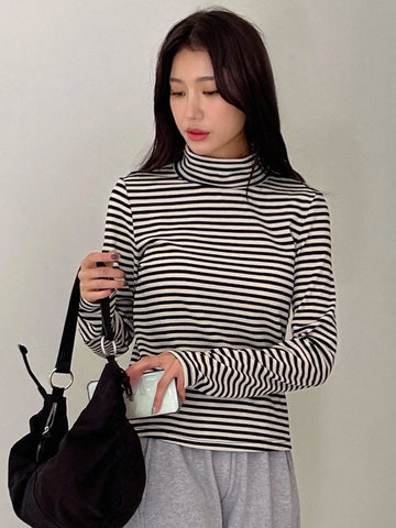 DAZY Striped High Neck Tee