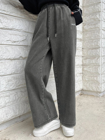 DAZY Letter Patch Embroidery Drawstring Waist Wide Leg Jeans