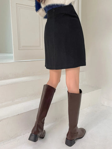 DAZY Zipper Back Pleated Panel Skirt