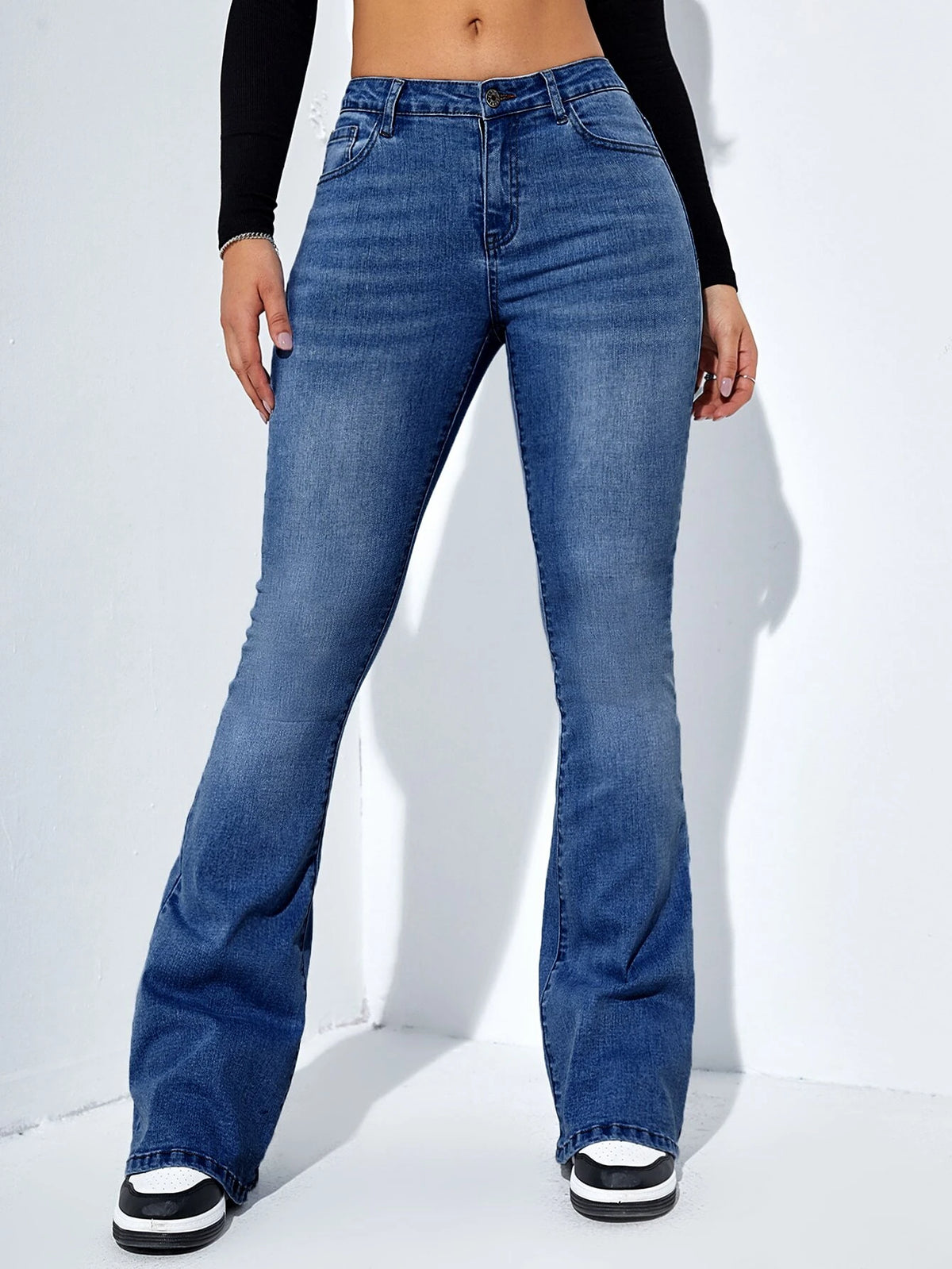 Slant Pocket Bootcut Leg Jeans