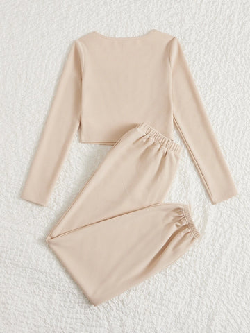 EZwear Letter Patched Detail Scoop Neck Crop Tee & Pants