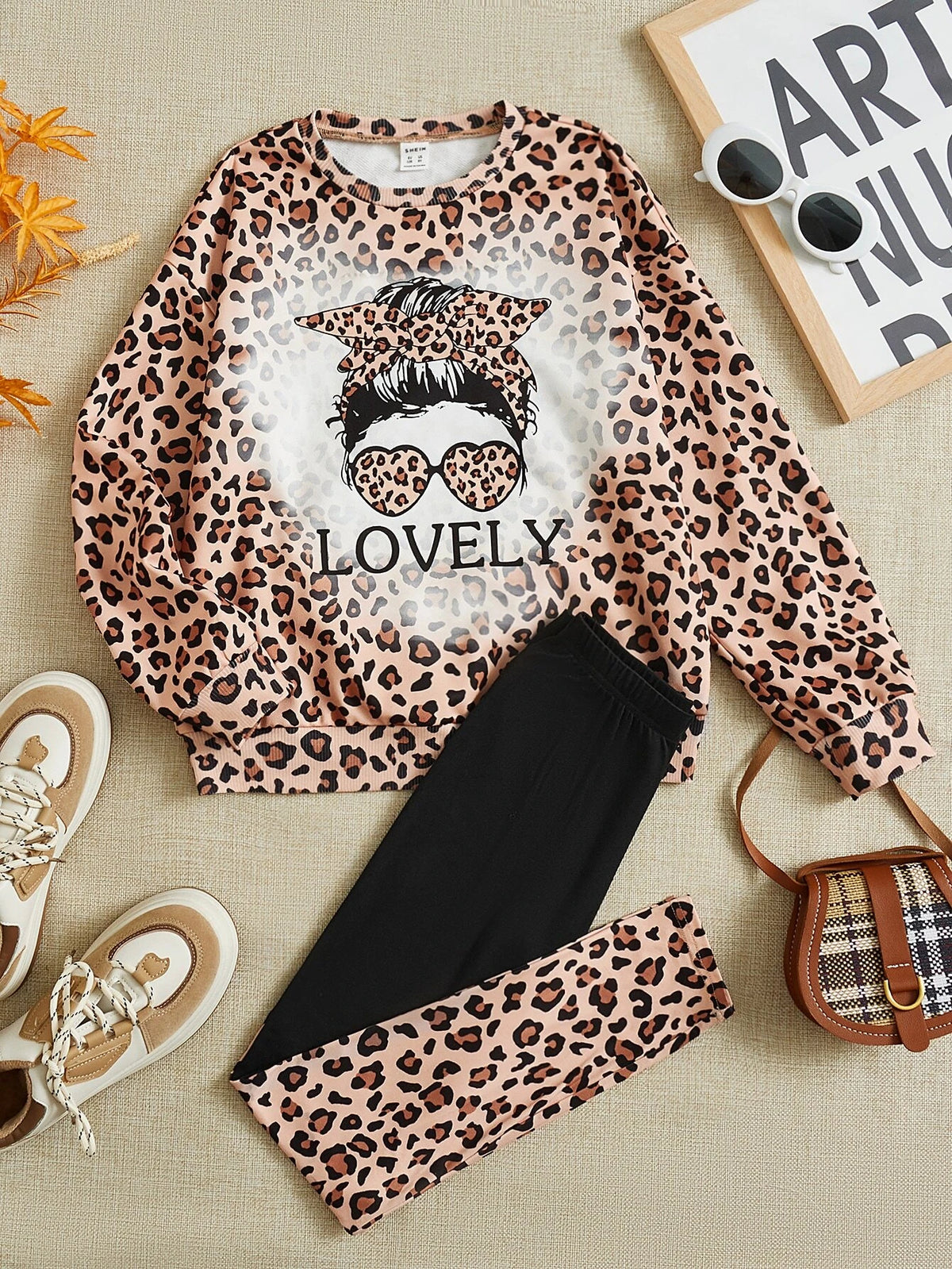 Girls Figure And Leopard Print Pullover & Leggings
