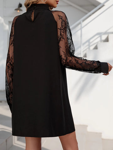Contrast Lace Keyhole Neckline Raglan Sleeve Dress