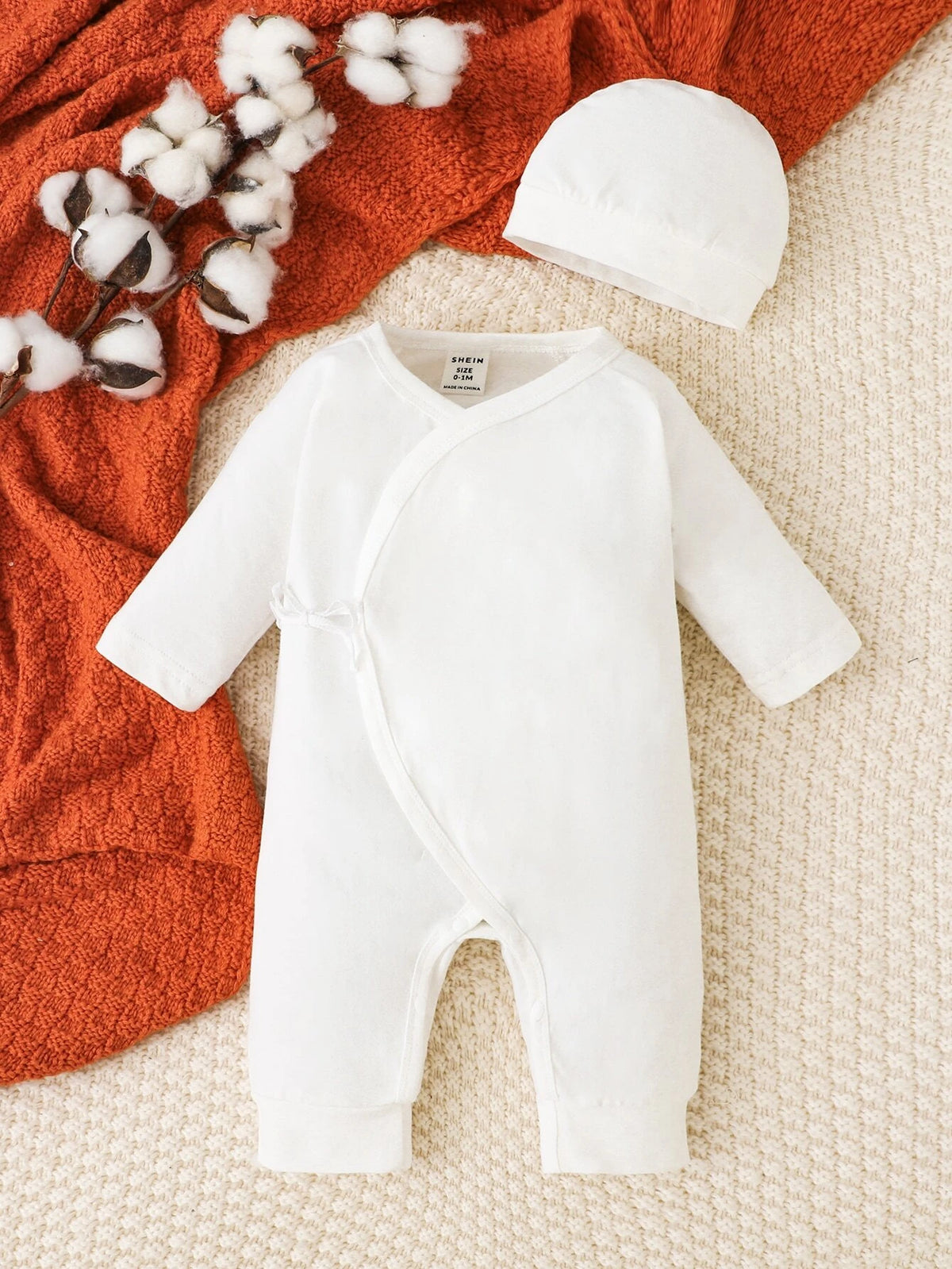 Newborn Baby Solid Knot Front Jumpsuit & Hat