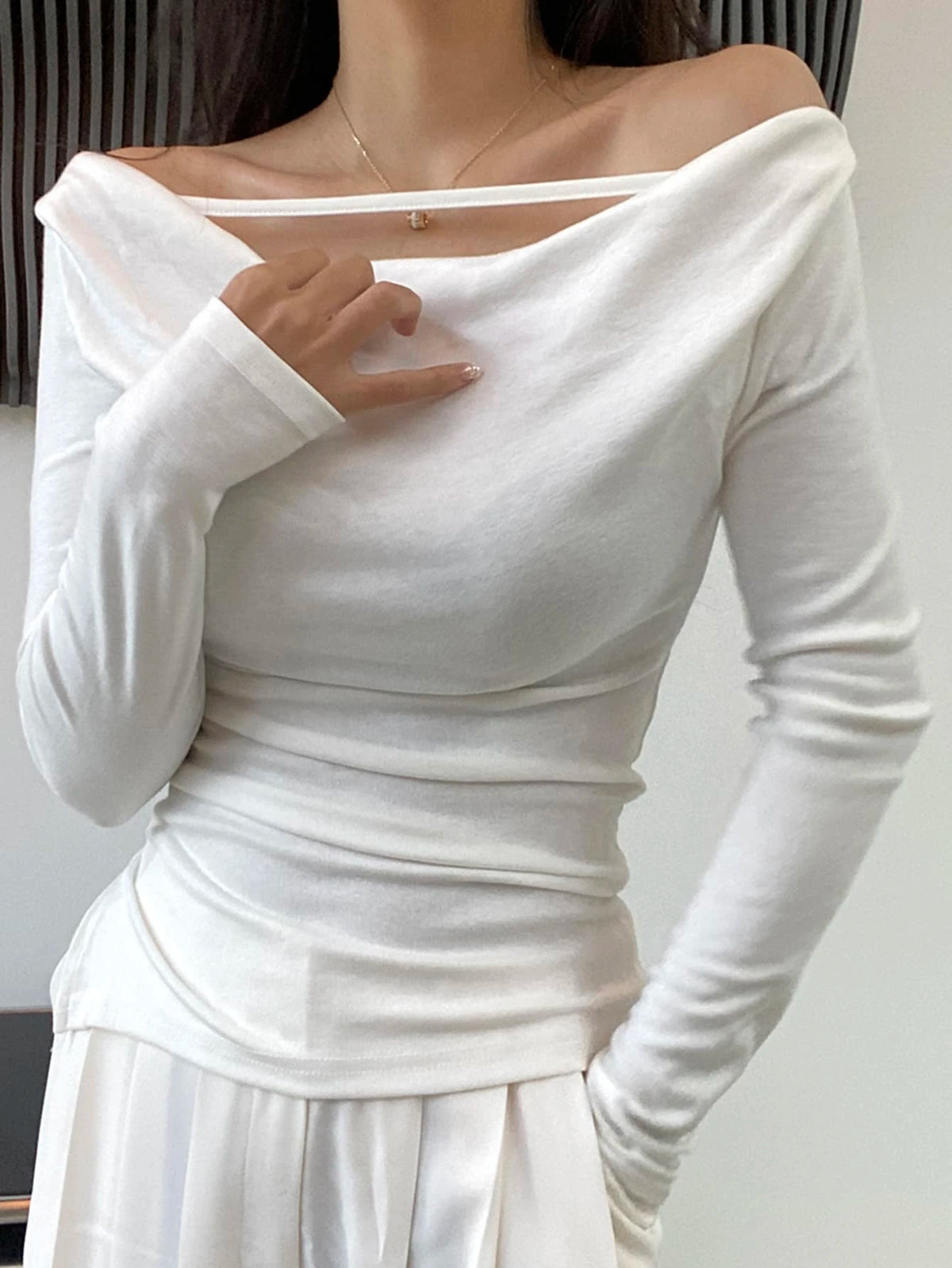 DAZY Solid Boat Neck Tee