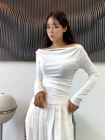 DAZY Solid Boat Neck Tee