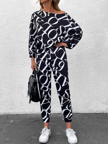 Allover Letter Print Asymmetrical Neck Batwing Sleeve Sweatshirt & Sweatpants