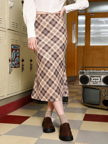 MOD Plaid Print Mermaid Hem Skirt