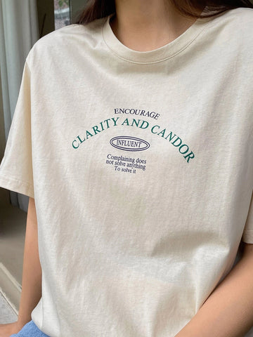 DAZY Slogan Graphic Tee