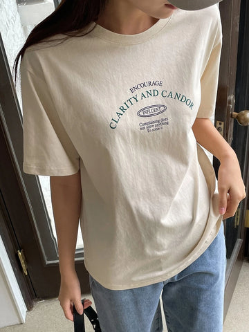 DAZY Slogan Graphic Tee