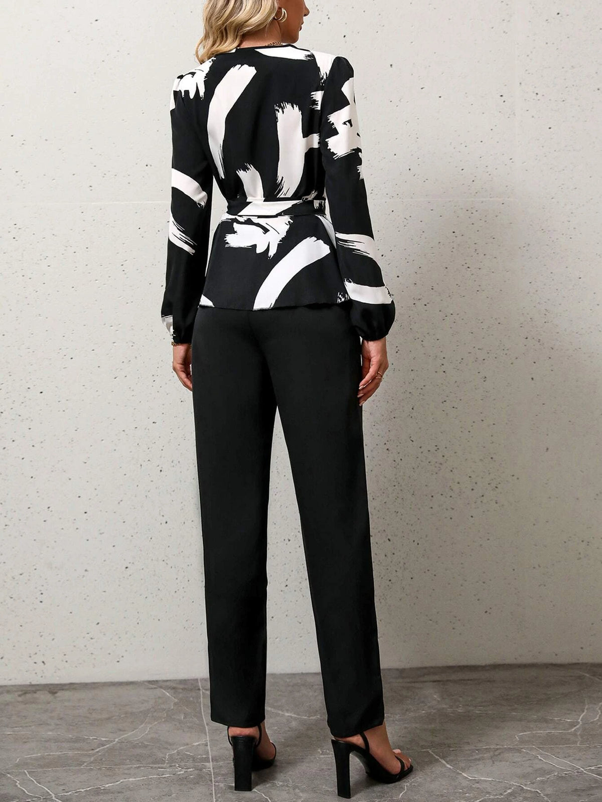Graphic Print Lantern Sleeve Belted Top & Pants