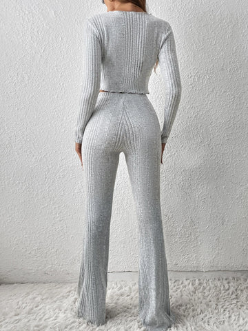 Seam Front Crop Tee & Flare Leg Pants