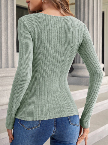 Ribbed Knit Half Button Tee