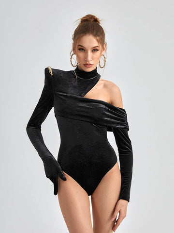 GAUTII Asymmetrical Neck Cut Out Shoulder Velvet Bodysuit
