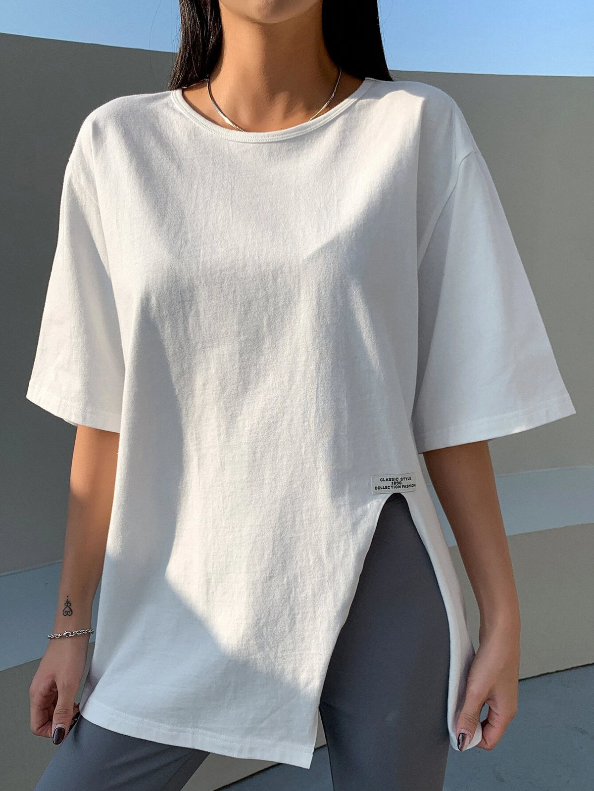 DAZY Solid Split Hem Patched Drop Shoulder Tee