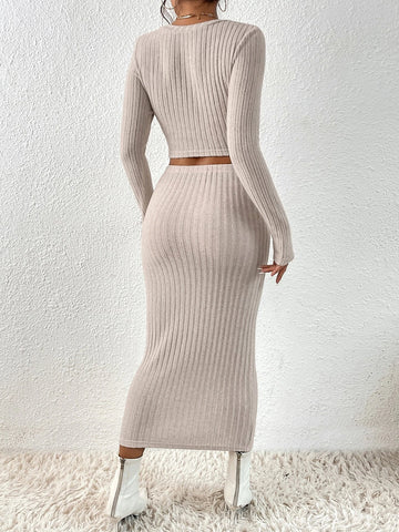 Twist Front Crop Tee & Twist Front Pencil Skirt