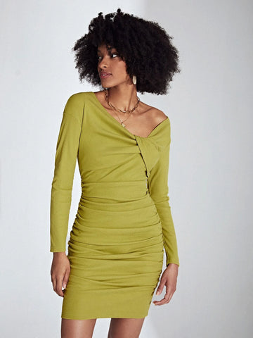Twist Front Ruched Side Bodycon Dress