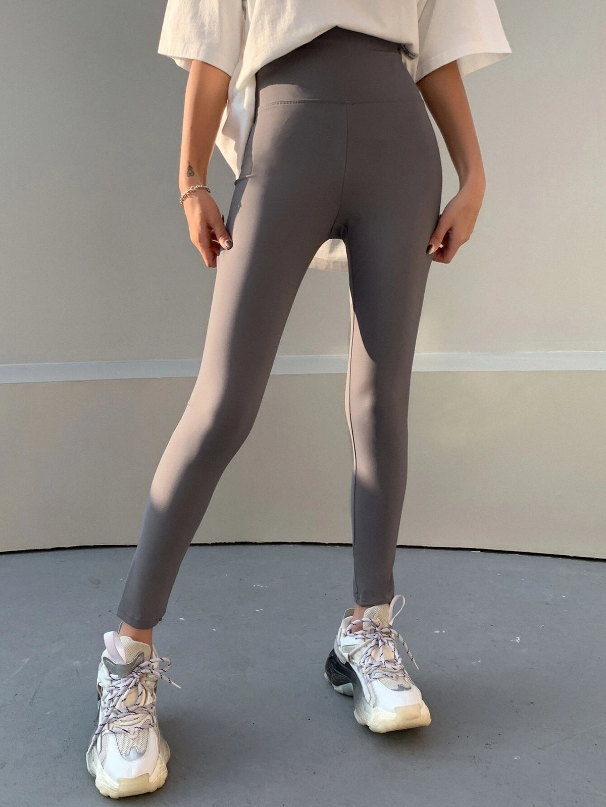 DAZY Wide Waistband Solid Leggings