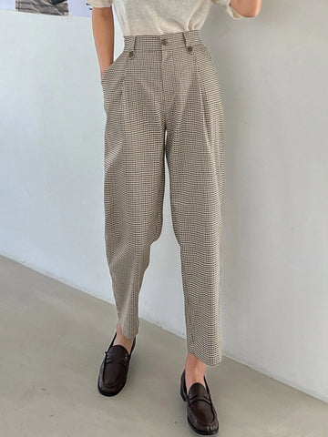 DAZY Plaid Print Plicated Detail Slant Pocket Pants