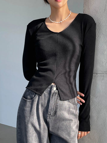 Dazy-Less Solid Tie Back Split Hem Tee