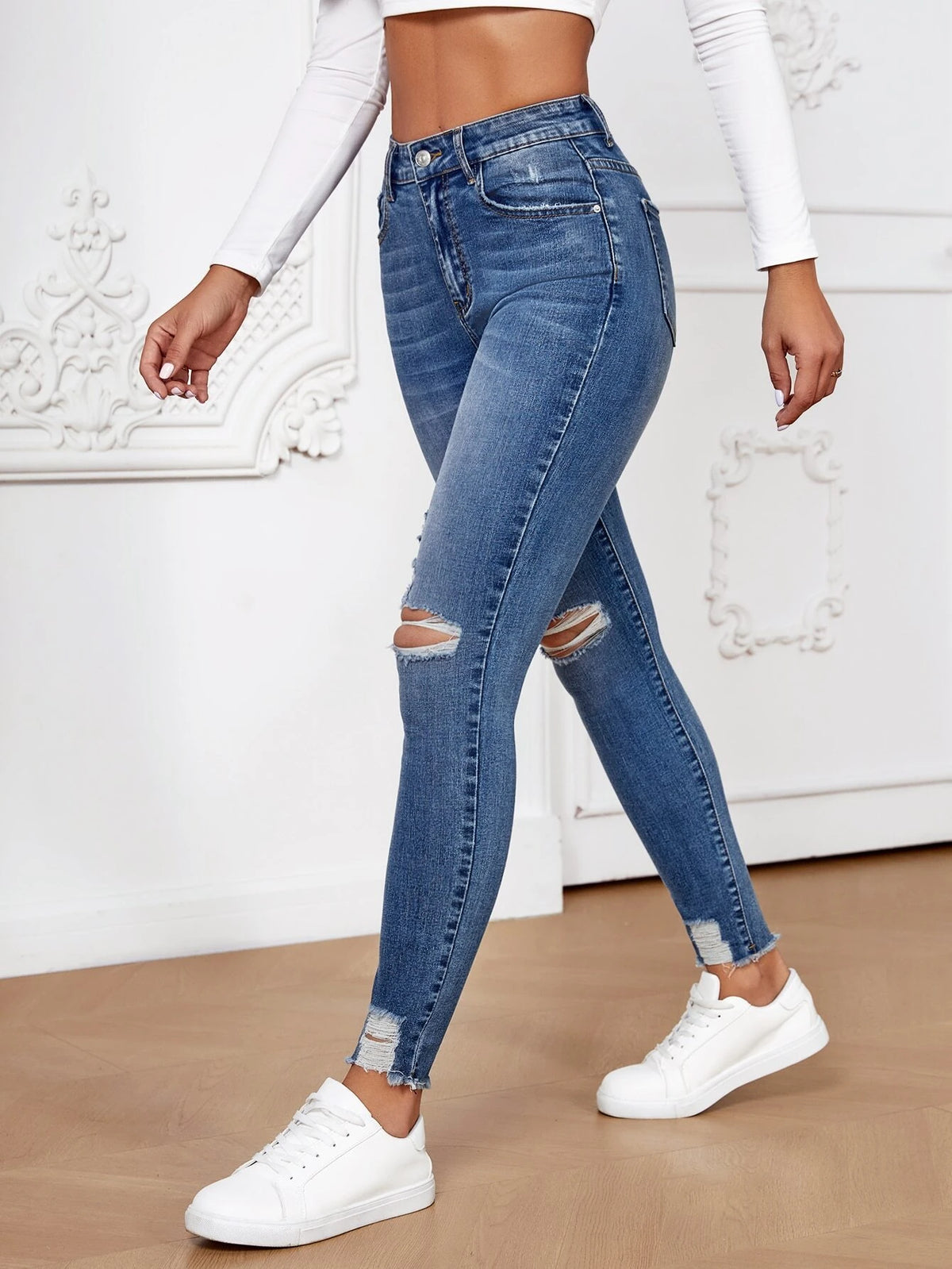 Ripped Raw Hem Skinny Jeans