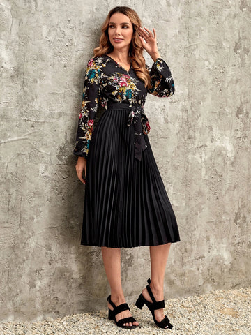 EMERY ROSE Floral Print Pleated Hem Belted Dress