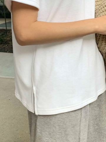 DAZY Solid Round Neck Tee