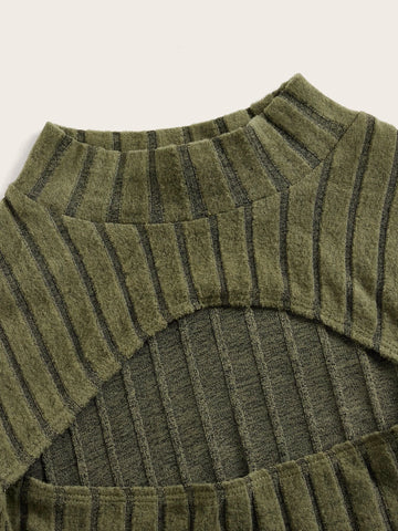 EZwear Cut Out Front Mock Neck Crop Tee