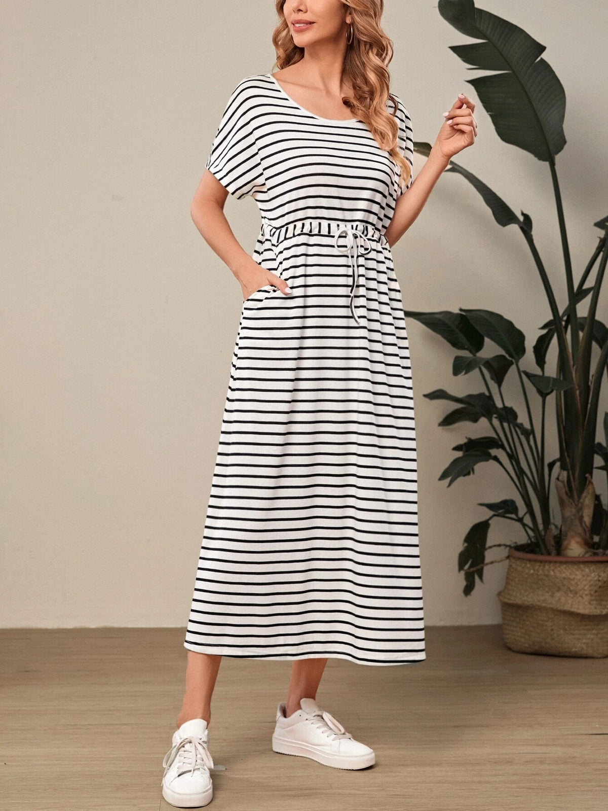 EMERY ROSE Striped Print Batwing Sleeve Drawstring Waist Dress