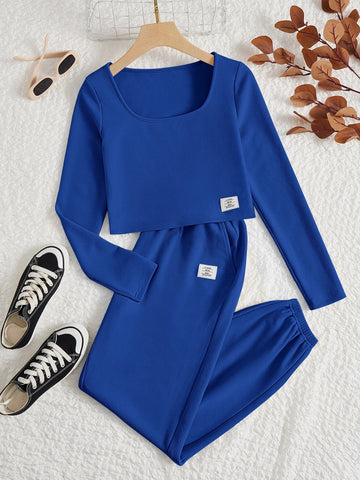 EZwear Letter Patched Detail Scoop Neck Crop Tee & Pants