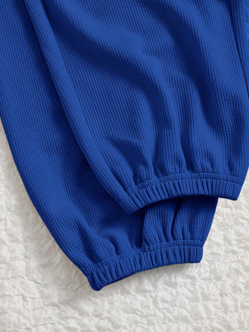 EZwear Letter Patched Detail Scoop Neck Crop Tee & Pants