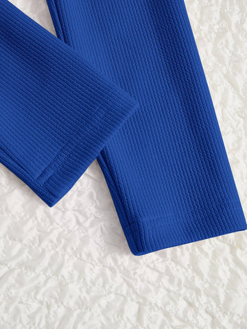 EZwear Letter Patched Detail Scoop Neck Crop Tee & Pants