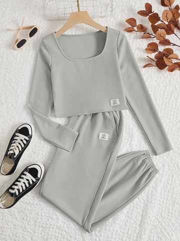 EZwear Letter Patched Detail Scoop Neck Crop Tee & Pants