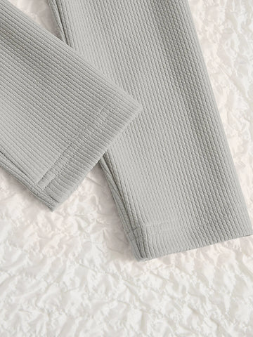 EZwear Letter Patched Detail Scoop Neck Crop Tee & Pants