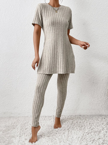 Unity Split Hem Tee & Leggings