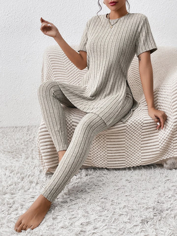 Unity Split Hem Tee & Leggings