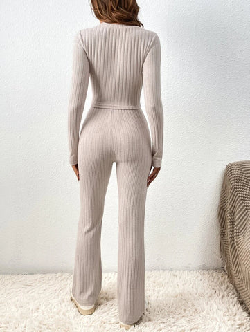 Twist Hem Crop Tee & Flare Leg Pants