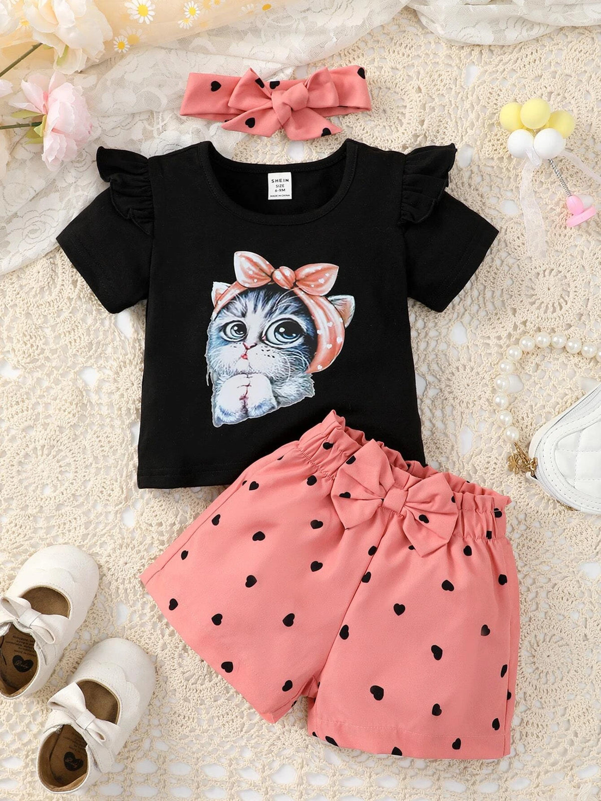 Baby Cat Print Ruffle Trim Tee & Heart Print Bow Front Shorts & Headband
