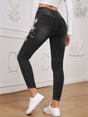 Floral Embroidery Skinny Jeans