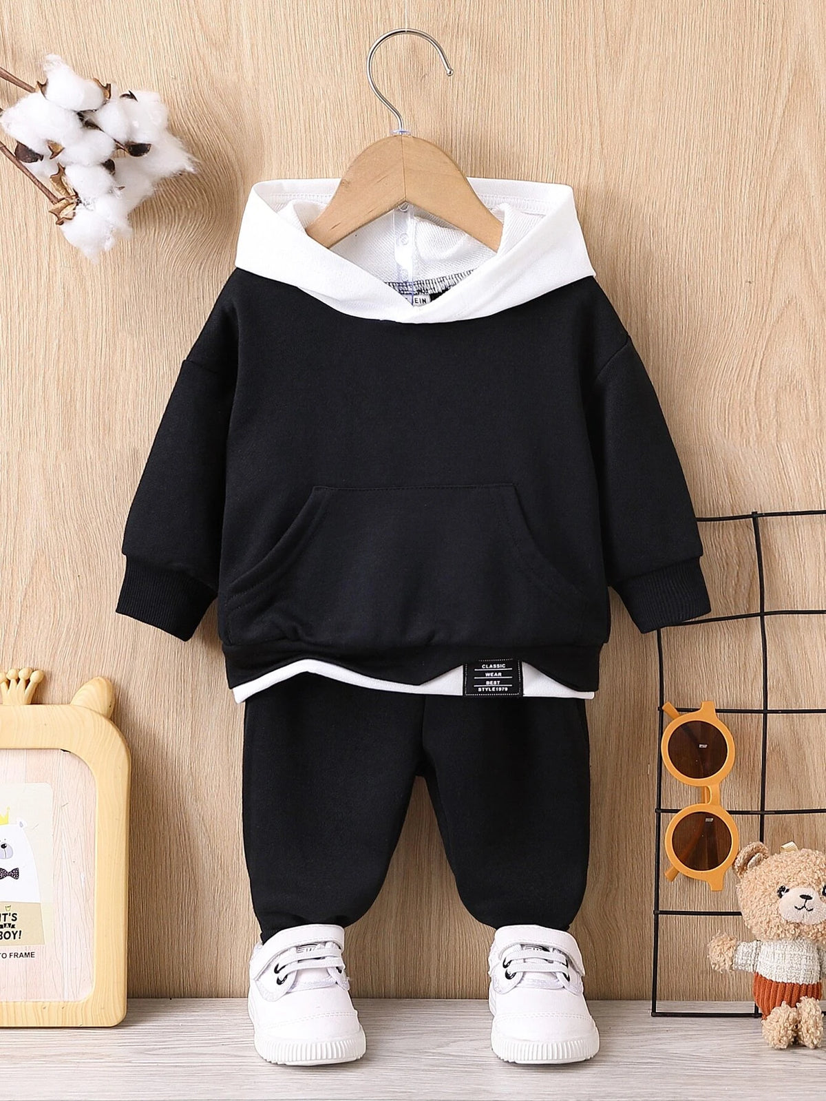 Baby Letter Patched Kangaroo Pocket 2 In 1 Hoodie & Sweatpants