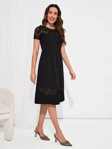 EMERY ROSE Contrast Lace Ruffle Hem Dress
