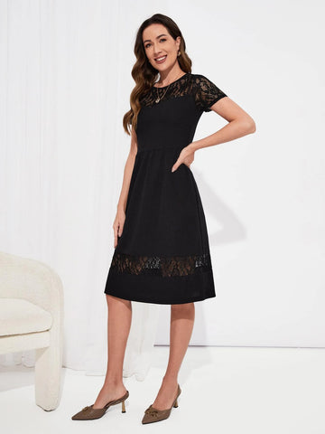 EMERY ROSE Contrast Lace Ruffle Hem Dress