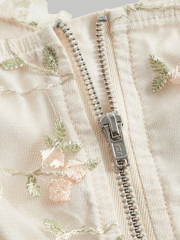 MOD Floral Embroidery Puff Sleeve Sweetheart Neck Blouse