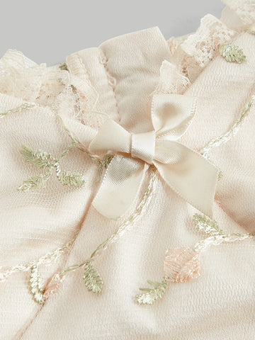 MOD Floral Embroidery Puff Sleeve Sweetheart Neck Blouse