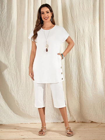 EMERY ROSE Solid Button Side Top & Capris Pants